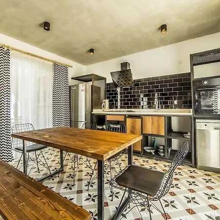 Premium In Belek, 3 Rooms, 6 Guests, Jacuzzi - Loft *